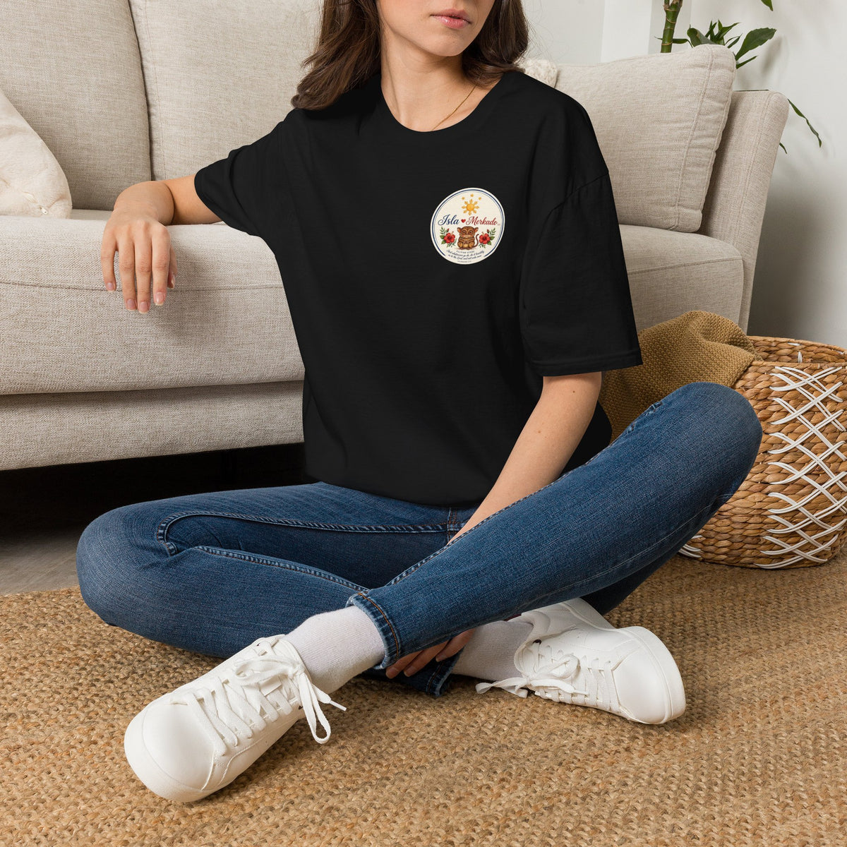 Isla Mercado Floral Tiki Graphic T-Shirt