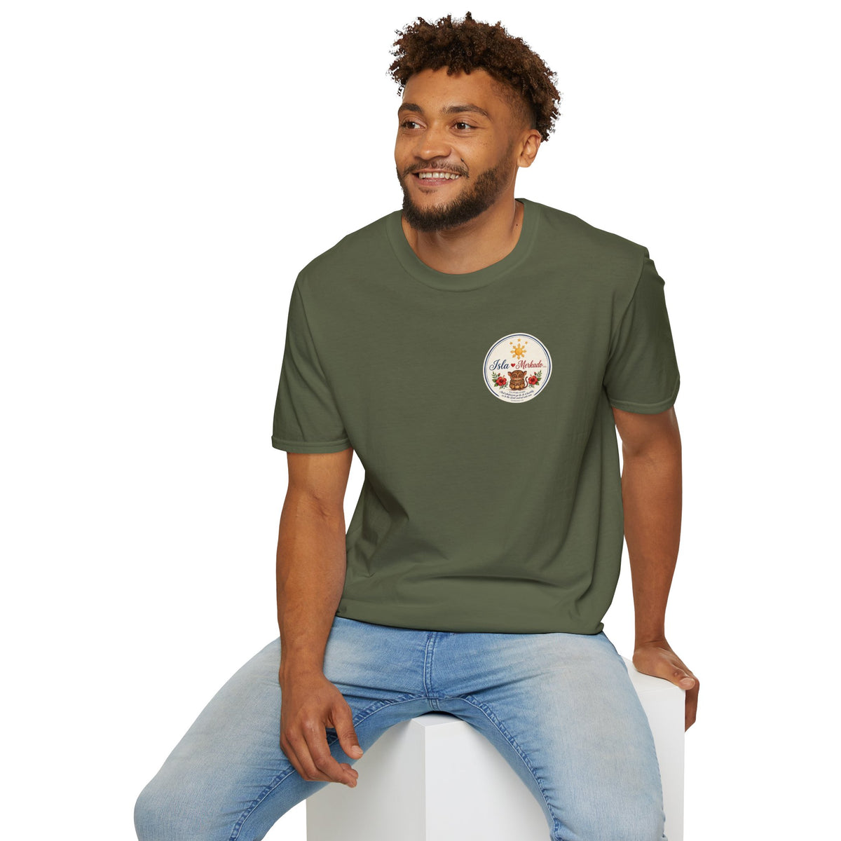Isla Mercado Floral Tiki Graphic T-Shirt